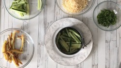 Салат с жареной картошкой