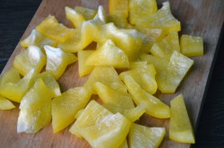 название картинки Салат с жареным адыгейским сыром и помидорами