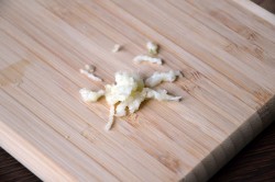 название картинки Салат с жареным адыгейским сыром и помидорами