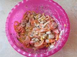 название картинки Салат с жареной курицей