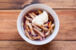 Салат с жареным мясом