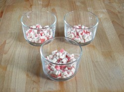 название картинки Салат с жареными креветками на Новый год