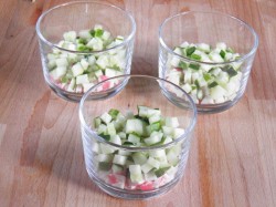 название картинки Салат с жареными креветками на Новый год