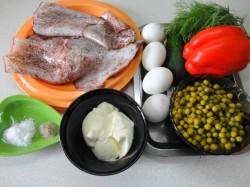 название картинки Салат с кальмарами и горошком