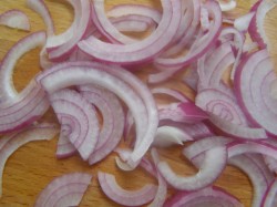 Салат с кальмарами и грибами