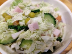 Салат с карбонатом