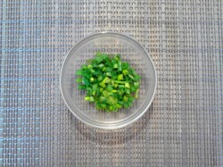 Салат с картошкой фри и курицей