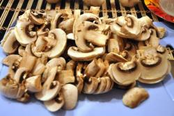 название картинки Салат с белой фасолью консервированной