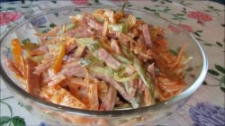 Салат с копченой колбасой и морковью по-корейски