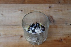 Салат с копченой курицей и черносливом