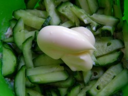 название картинки Салат с копченой курицей и сыром