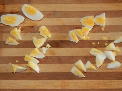 Салат с корейской морковью и колбасой