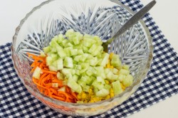 название картинки Салат с корейской морковью и кукурузой