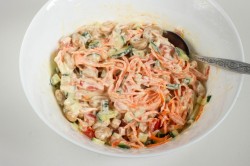 название картинки Салат с корейской морковью и огурцом