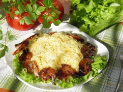 Салат с королевскими креветками