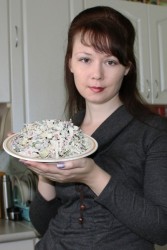 название картинки Салат с крабовыми палочками, огурцами и шампиньонами
