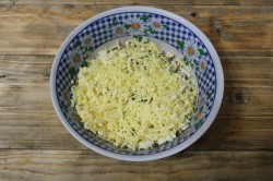 название картинки Салат с красной фасолью консервированной и курицей