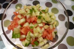 Салат с красной рыбой и маринованными грибами