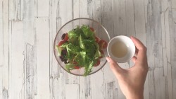 Салат с красным болгарским перцем