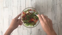 Салат с красным болгарским перцем