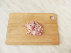 Салат с авокадо, помидорами и креветками