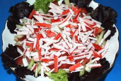 название картинки Салат с креветками, крабовыми палочками с сыром