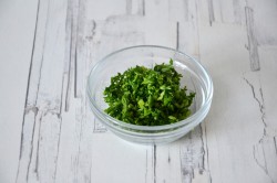 название картинки Салат с курицей, ананасами и пекинской капустой