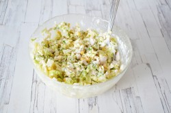 название картинки Салат с курицей, ананасами и пекинской капустой