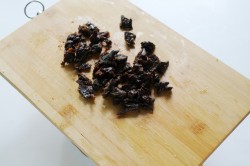 Салат с курицей черносливом грибами