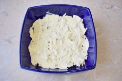 название картинки Салат с курицей черносливом и огурцом
