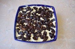 название картинки Салат с курицей черносливом и огурцом