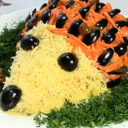 Салат с курицей грибами корейской морковью
