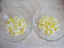 Салат с арахисом и курицей