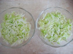 Салат с арахисом и курицей