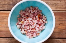 название картинки Салат с курицей и огурцами свежими