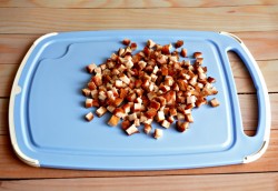 Салат с куриной грудкой слоями