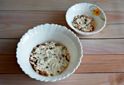 Салат с куриной грудкой слоями