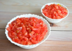 Салат с куриной грудкой слоями