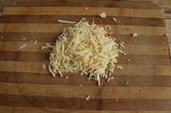 название картинки Салат с куриной печенью и солеными огурцами