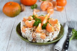 название картинки Салат с мандаринами и курицей