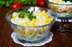 название картинки Салат с маринованными шампиньонами и сыром