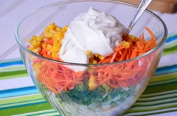 Салат с морковью по-корейски и крабовыми палочками