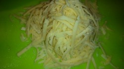 название картинки Салат с мясом криля и огурцами