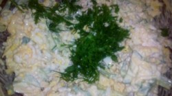 название картинки Салат с мясом криля и огурцами