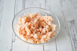 название картинки Салат с мясом криля и рисом