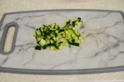 название картинки Салат с пекинской капустой ветчиной и огурцом