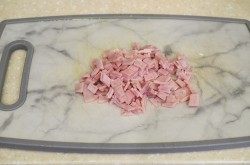 название картинки Салат с пекинской капустой ветчиной и огурцом