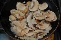 Салат помидоры грибы сыр