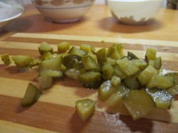 название картинки Салат с рыбой треской горячего копчения