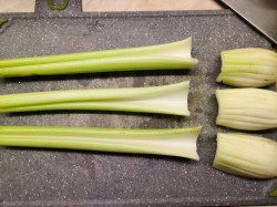 название картинки Салат с сельдереем и яблоком